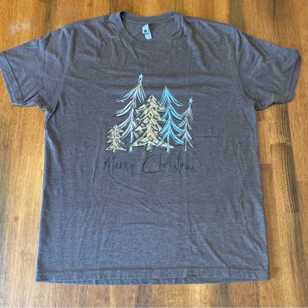 Next Level Apparel Merry Christmas Tee Large Brown Tan Gold short sleeve